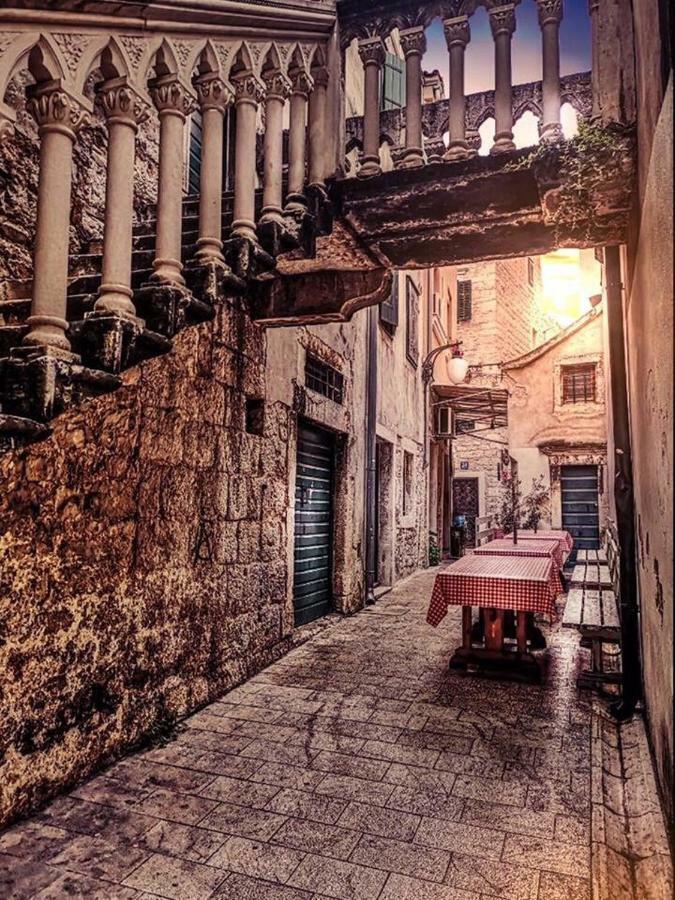 Apartmani Nina Šibenik Buitenkant foto