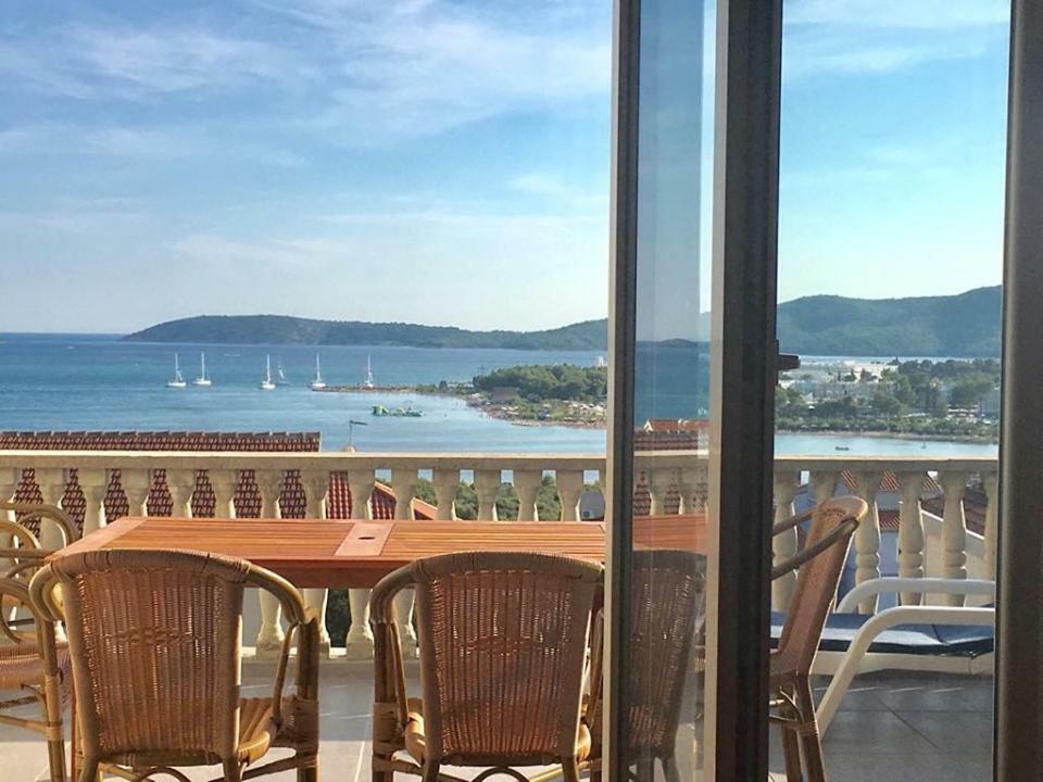 Apartmani Nina Šibenik Buitenkant foto